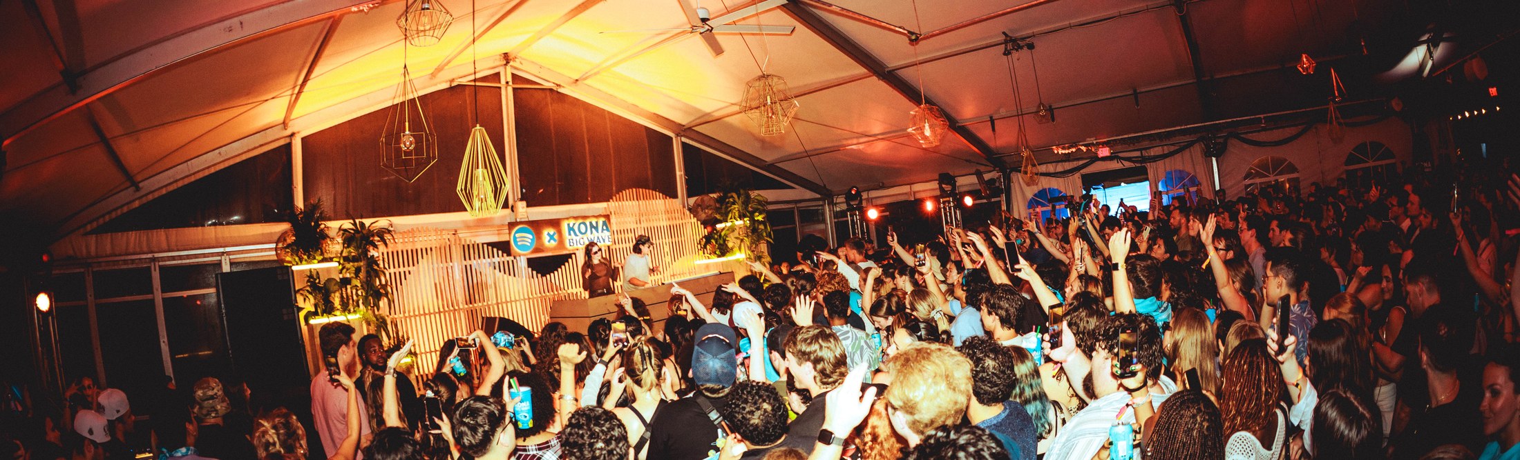 Spotify Soundwaves DJ booth and crowd at Kona Big Wave